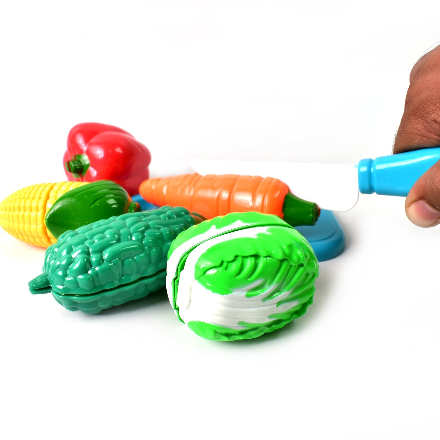 Realistic slice-able fruits and vegetables cut in 2 part play toy set Realistic slice-able fruits and vegetables cut in 2 part play toy set